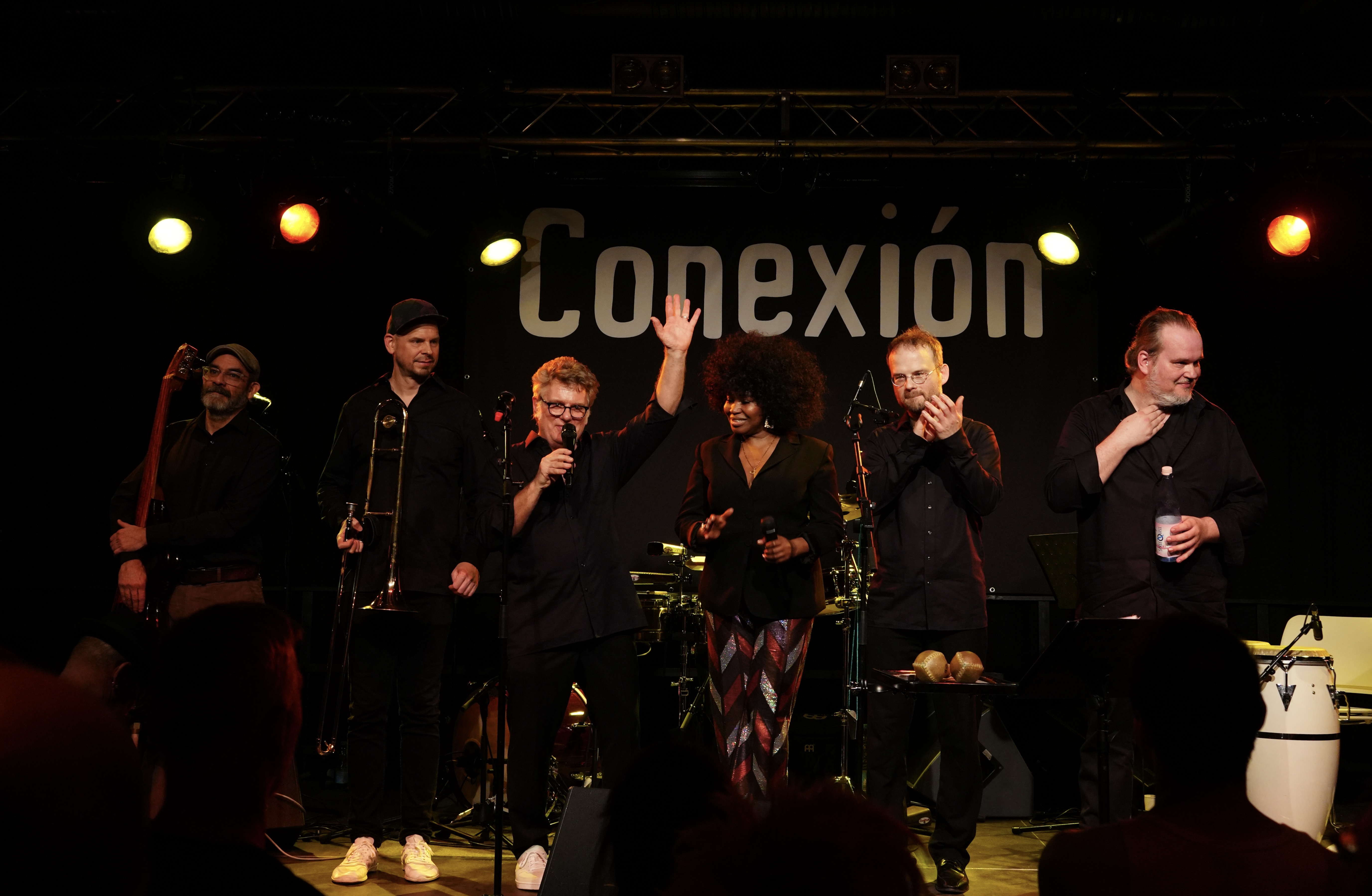Full band at CONEXION Salsa
